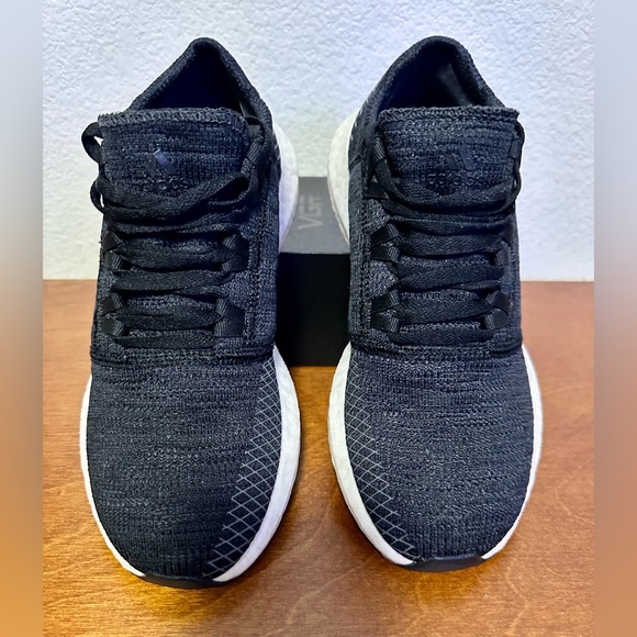 Adidas Pureboost Go Athletic
Lace Up Training Shoe Unisex
Size 6 Black - Picture 6 of 8